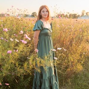 Meet your Posher, Ella